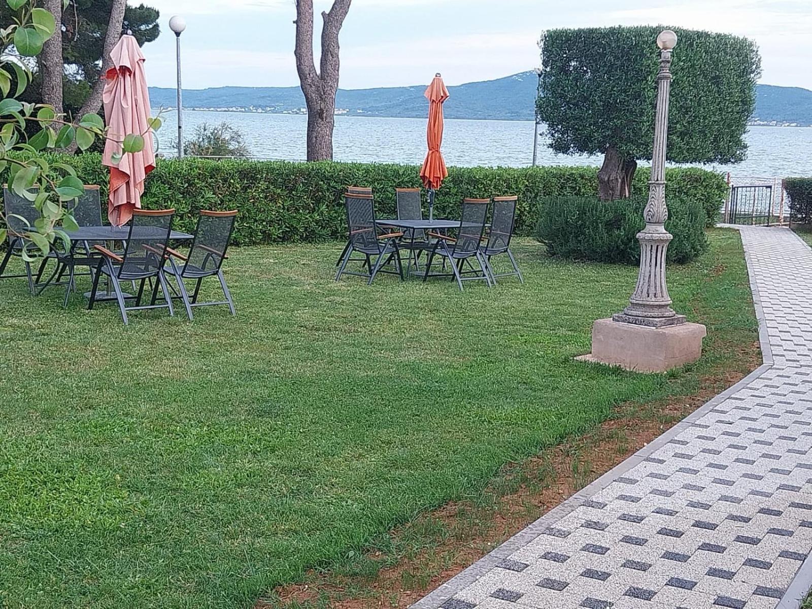 Apartments Becky On A Sandy Beach Without Crowd Sukošan 외부 사진