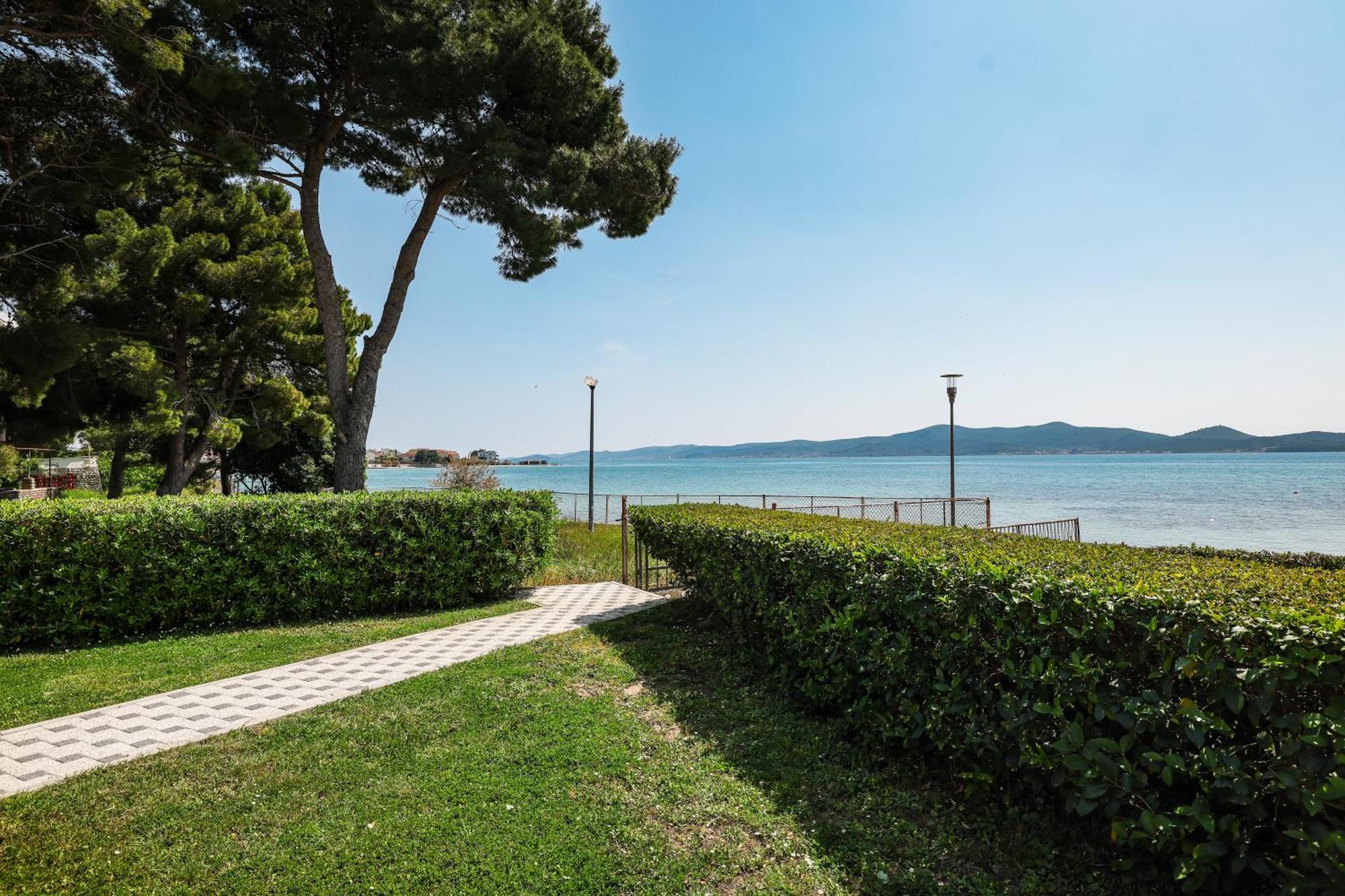 Apartments Becky On A Sandy Beach Without Crowd Sukošan 외부 사진